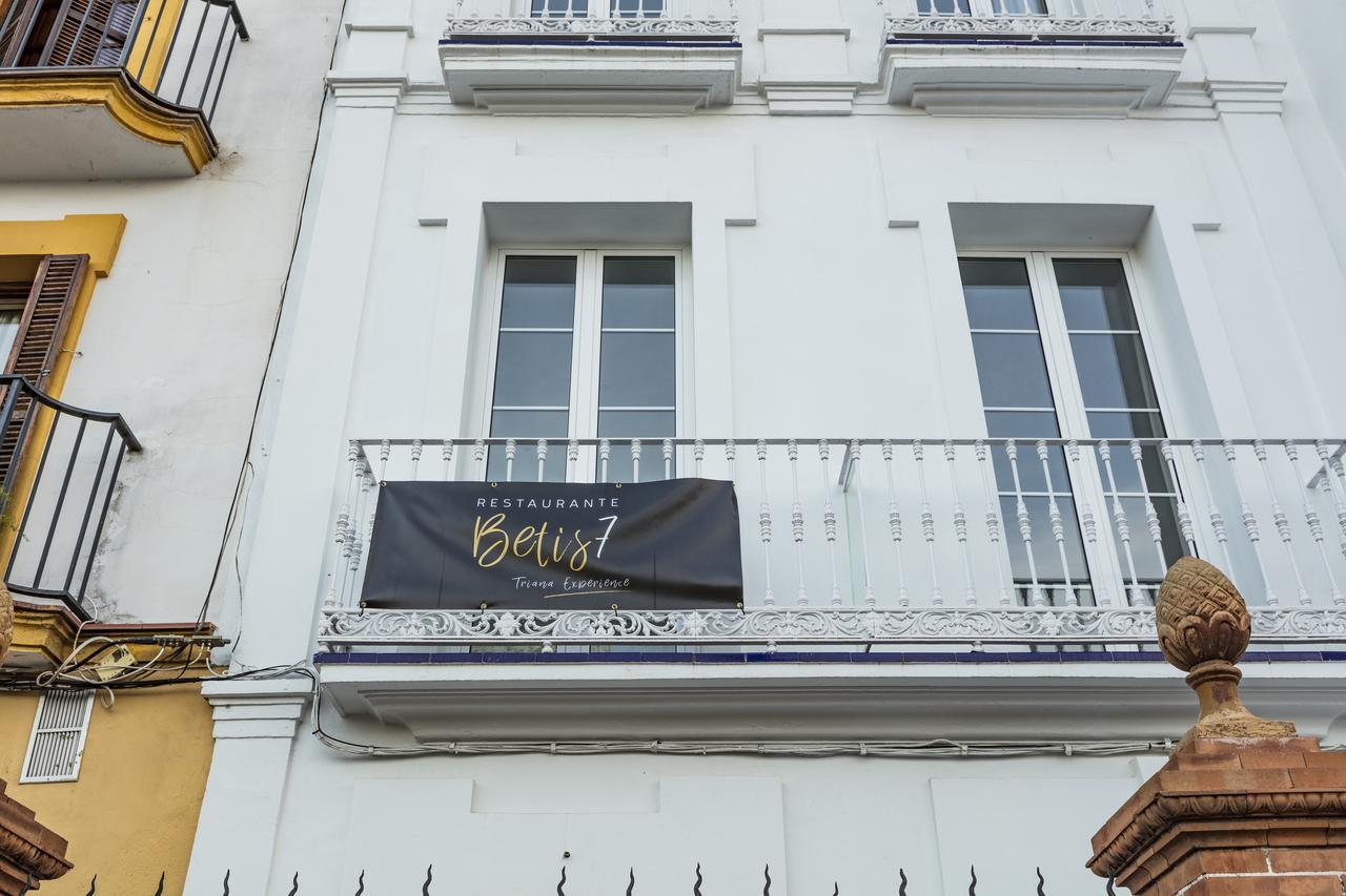 Betis 7 Luxury Boutique Apartments Севілья Екстер'єр фото