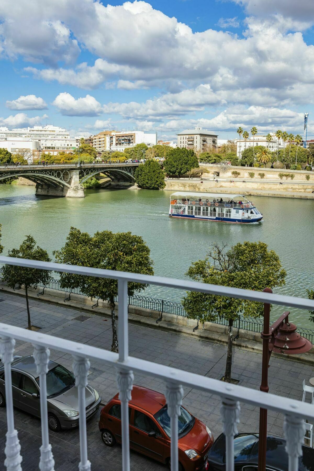Betis 7 Luxury Boutique Apartments Севілья Екстер'єр фото